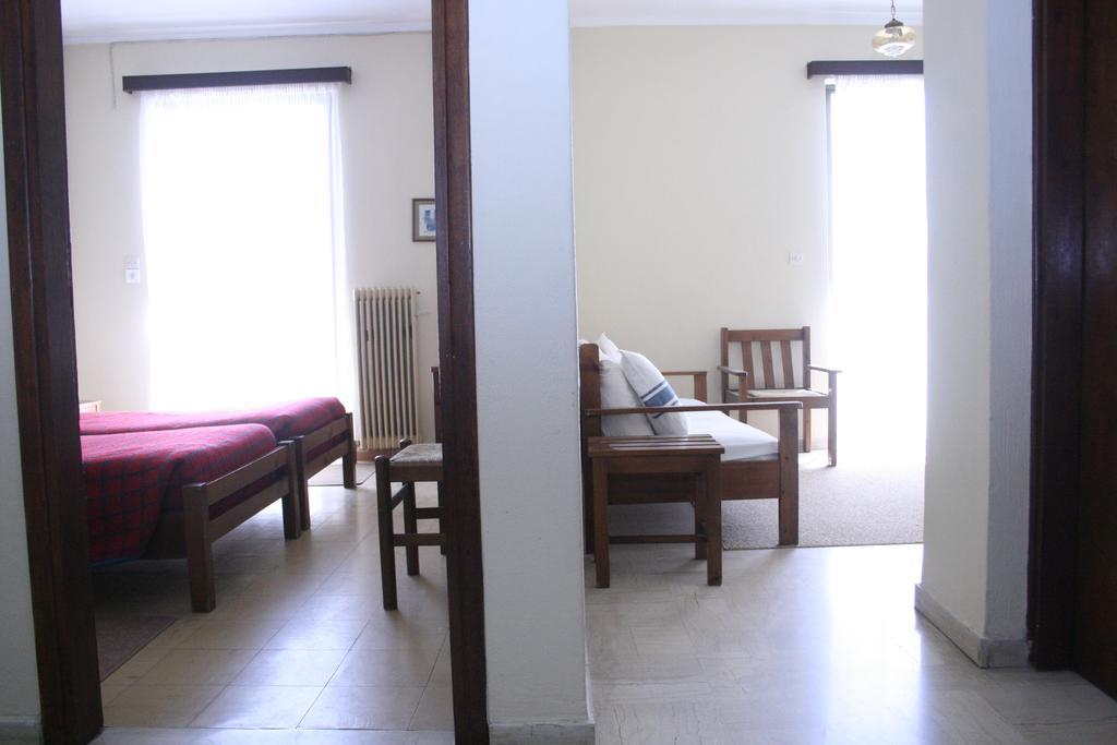 Aparthotel Iliahtides Amarynthos Room photo